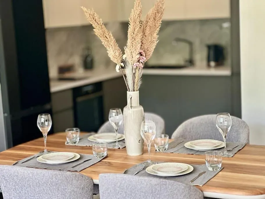 15% Discount! Limited Time Apartamento Sófia